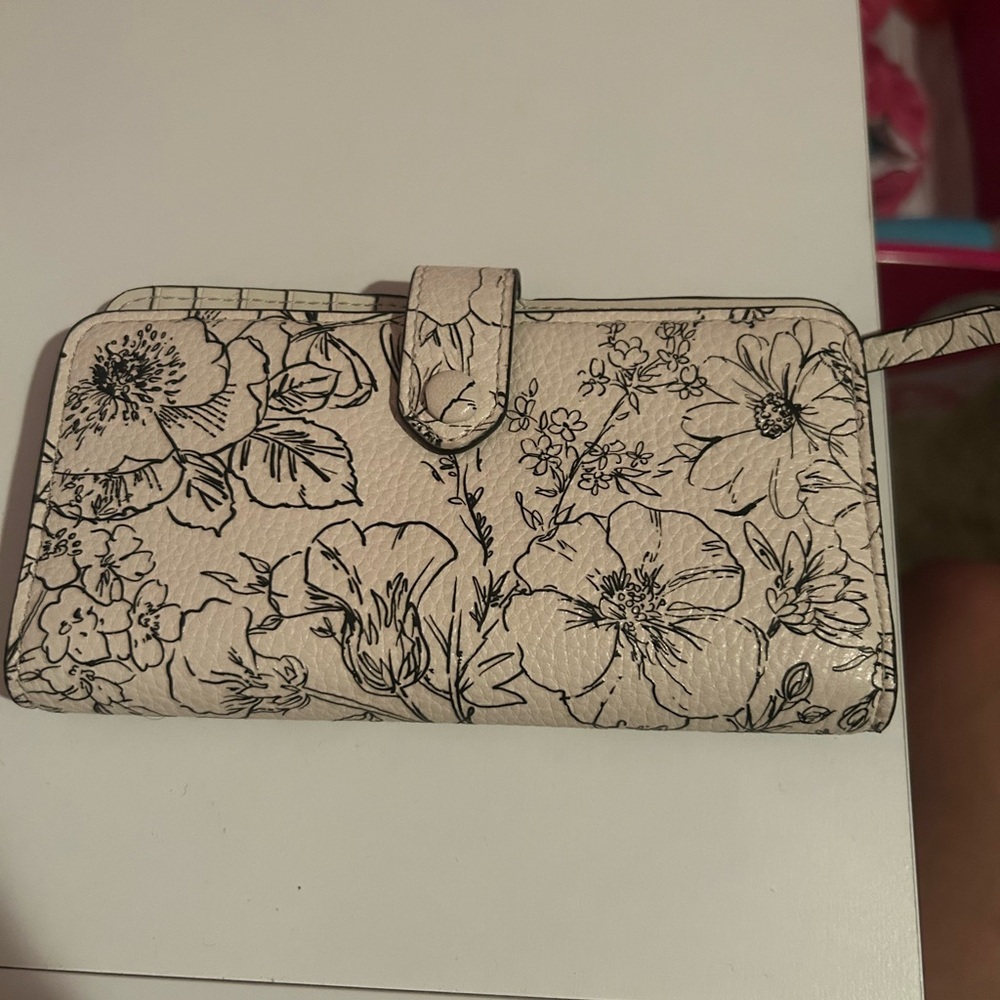 Vera Bradley Cream Floral Wallet